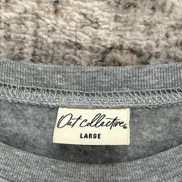 Oat Collectives Grey XOXO Crewnecks - Picture 2 of 2